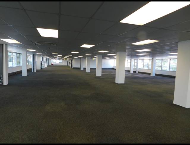 1,179M² OFFICE TO LET IN BLACKHEATH